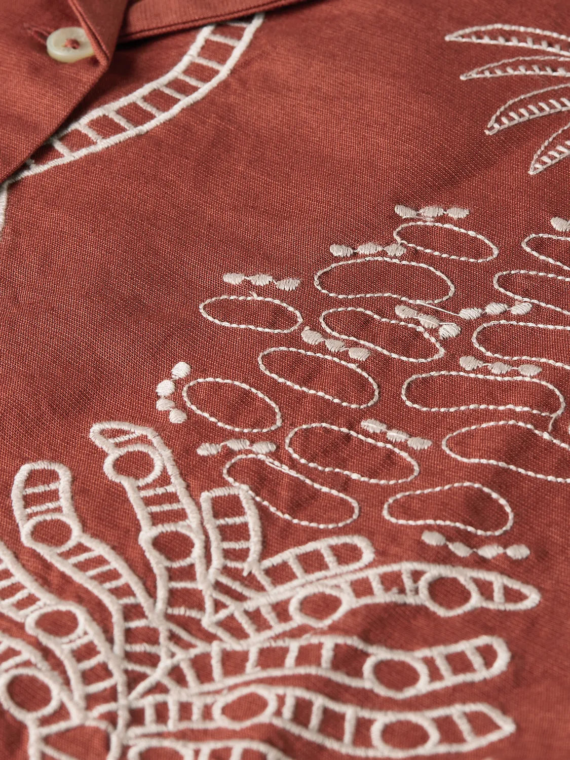 Embroidered Short Sleeved Fitted Shirt