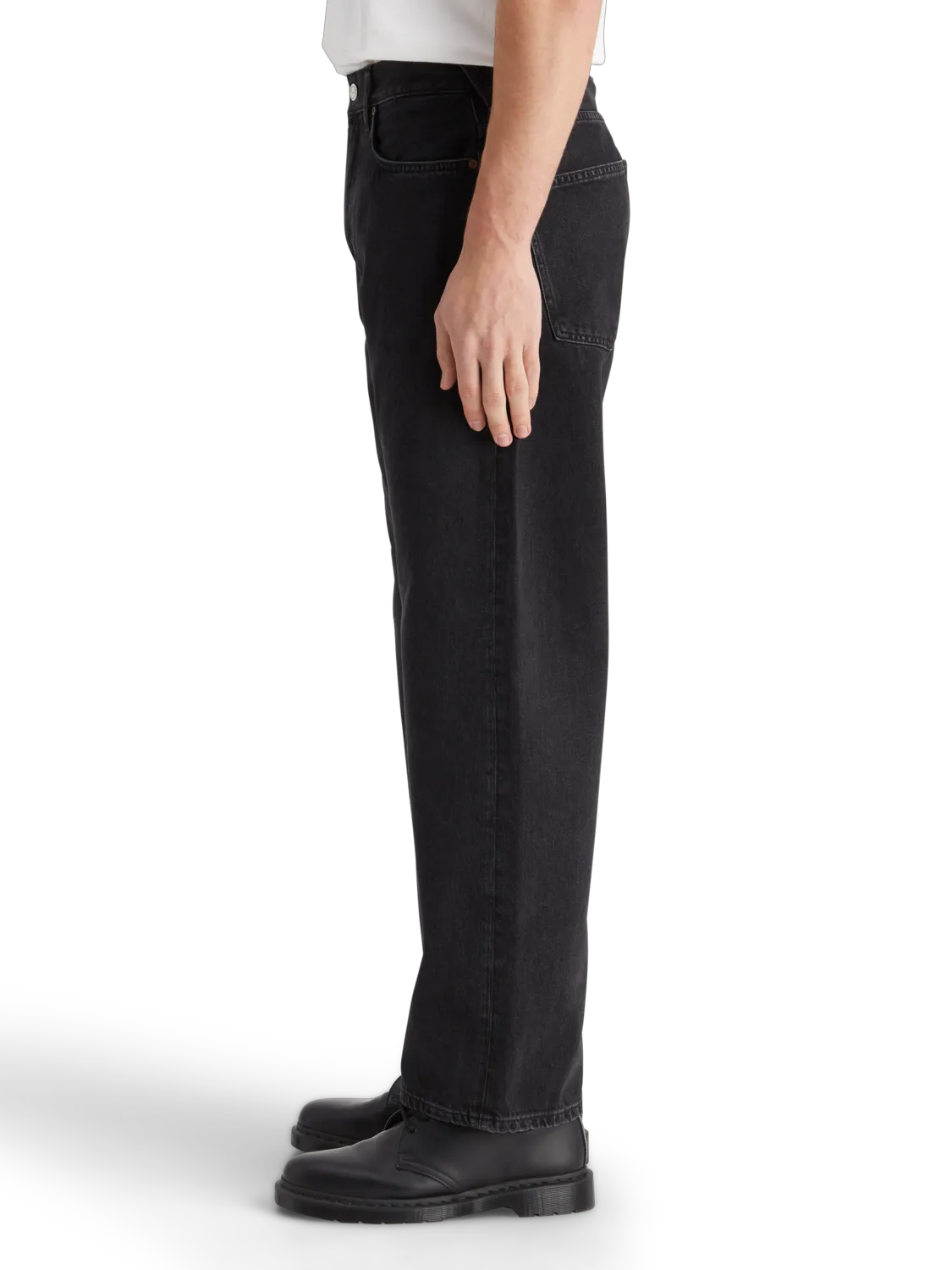Essentials — The Pitch Loose Fit Jeans | Black Buzz