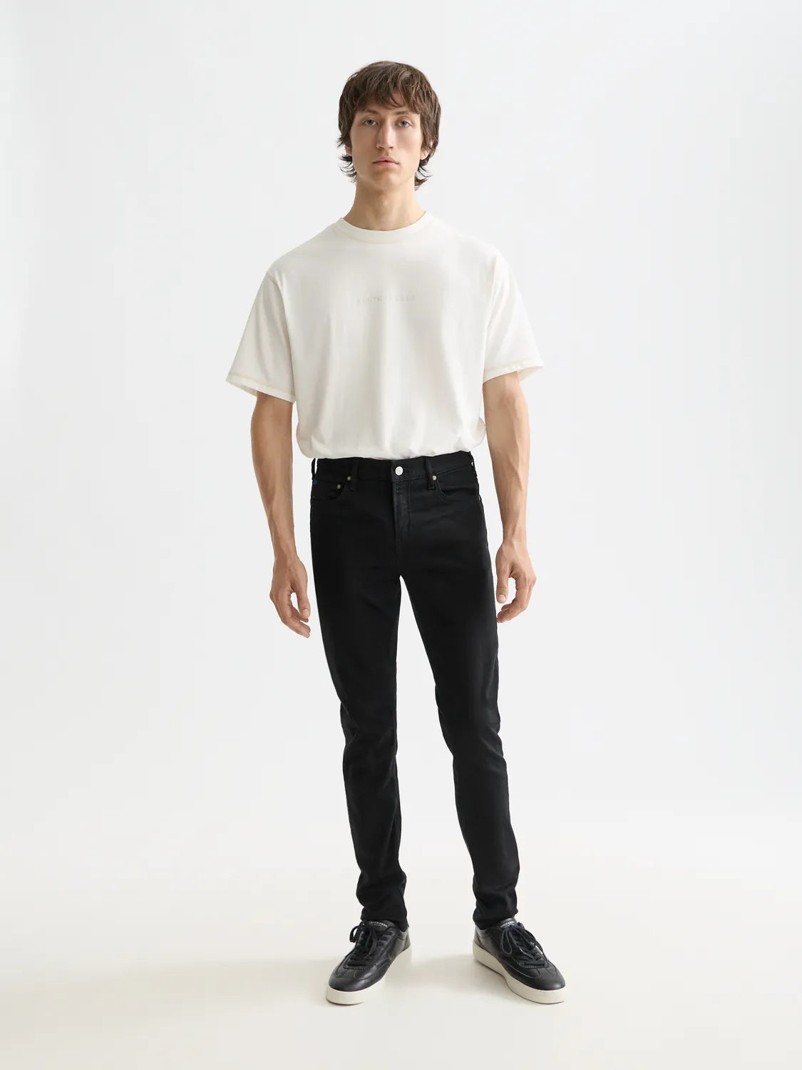 Essentials — Skim Skinny Jeans | Stay Black