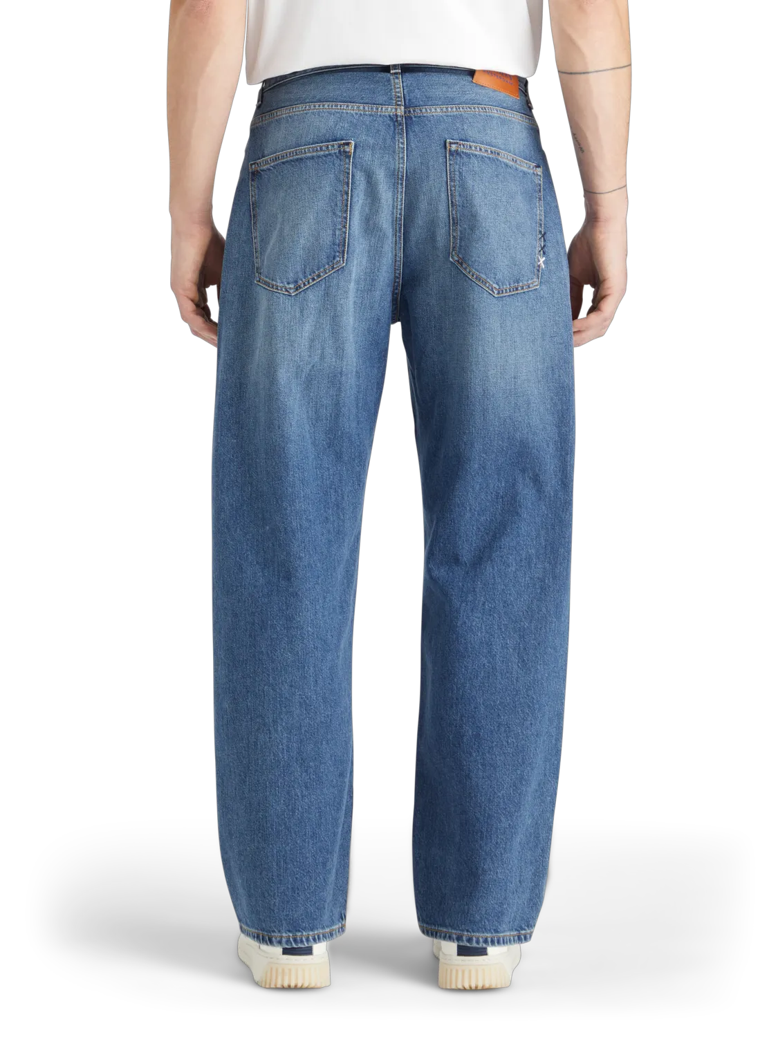 Essentials — The Pitch Loose Jeans | Bring The Blue