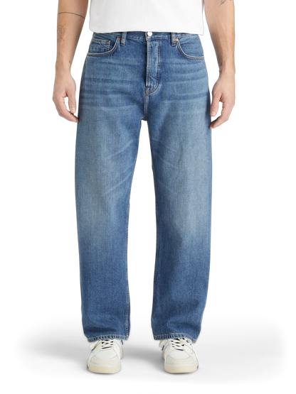 Essentials — The Pitch Loose Jeans | Bring The Blue