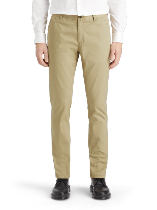 Essentials — Mott Cotton-Blend Chino