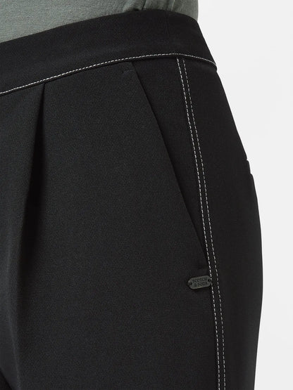 Robyn Relaxed Tapered Leg Pant