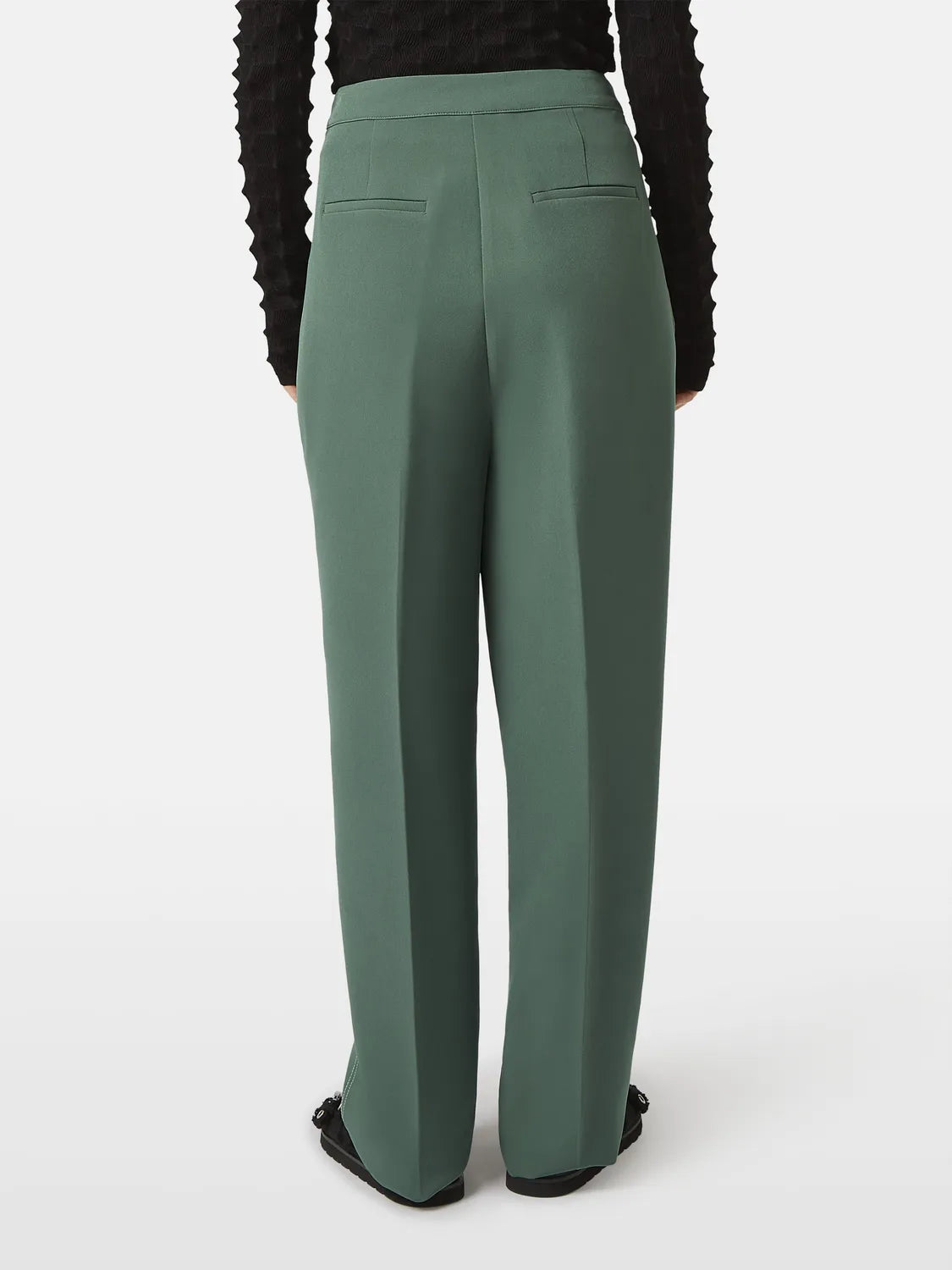 Robyn Relaxed Tapered Leg Pant