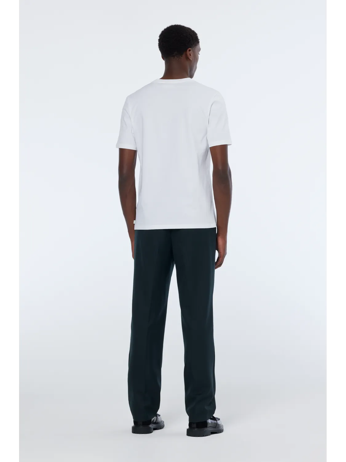 Relaxed Straight Fit Pleated Tailored Chino