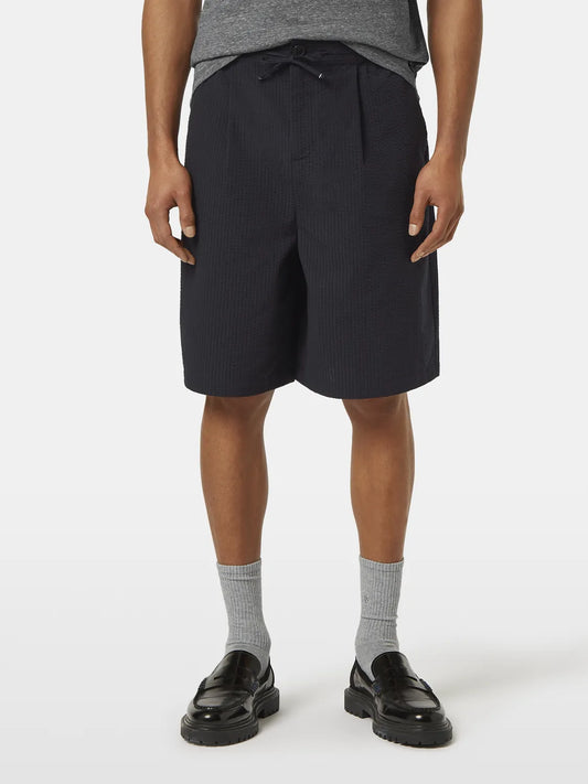 Loose Fit Pleated Seersucker Bermuda Short