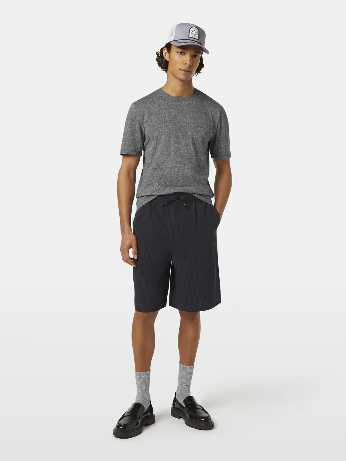 Loose Fit Pleated Seersucker Bermuda Short