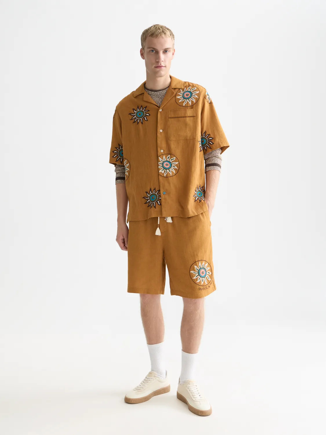 Embroidered Linen-Blend Wide-Fit Bermuda Shorts