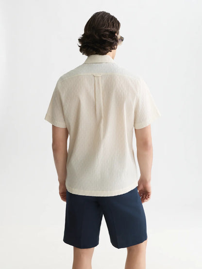Jacquard Seer-Sucker Regular-Fit Short-Sleeved Shirt
