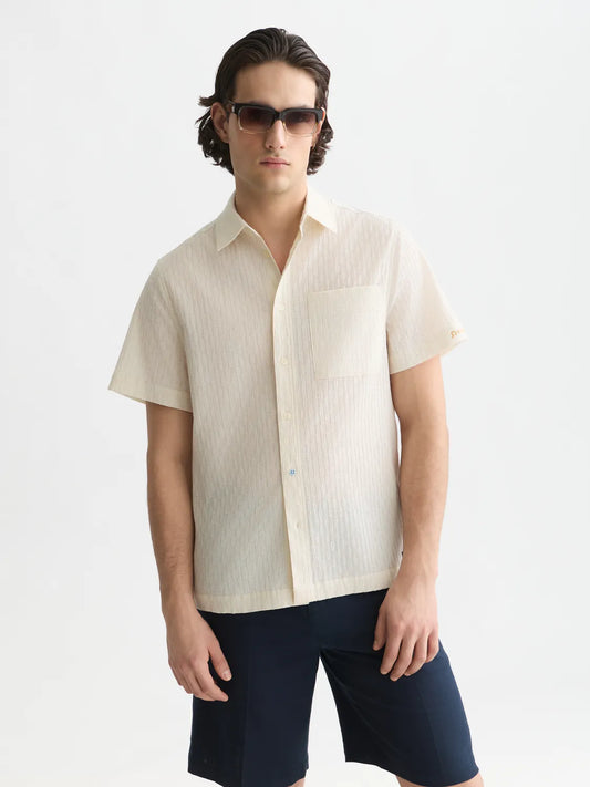 Jacquard Seer-Sucker Regular-Fit Short-Sleeved Shirt