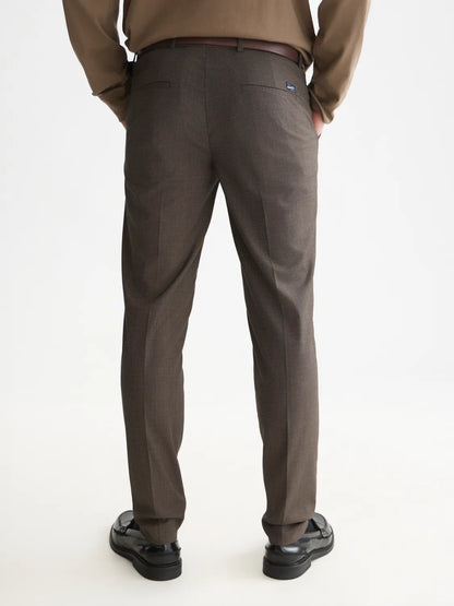 Mott Tailored Structured Yarn-Dyed Chino
