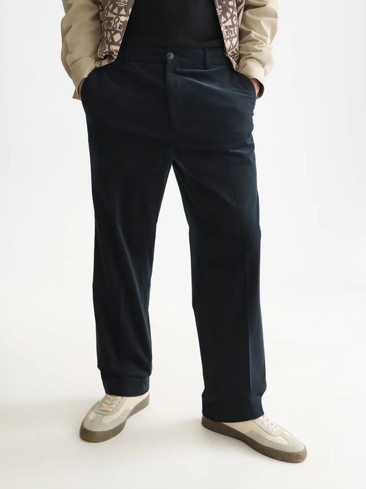 Otis Soft Velvet Chino
