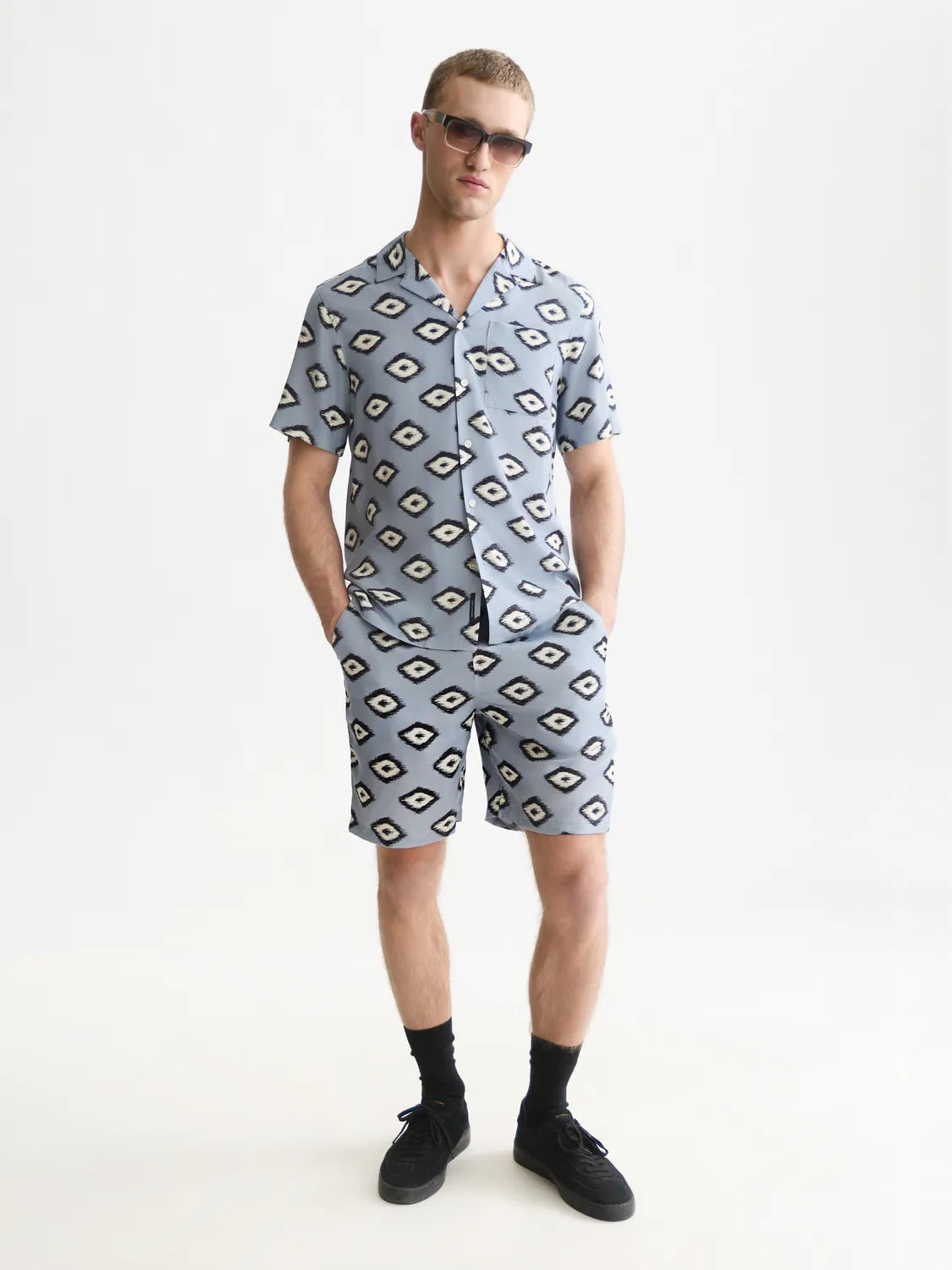 Fave Printed Tencel Relaxed-Fit Bermuda Shorts