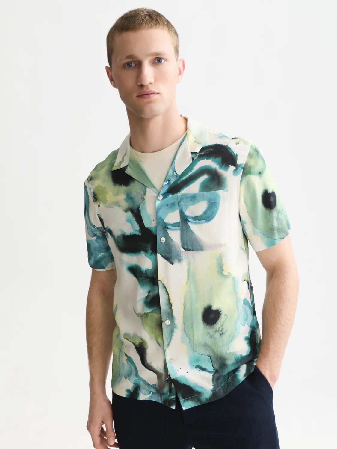 Viscose Printed Short Sleeved Regular-Fit Shirt