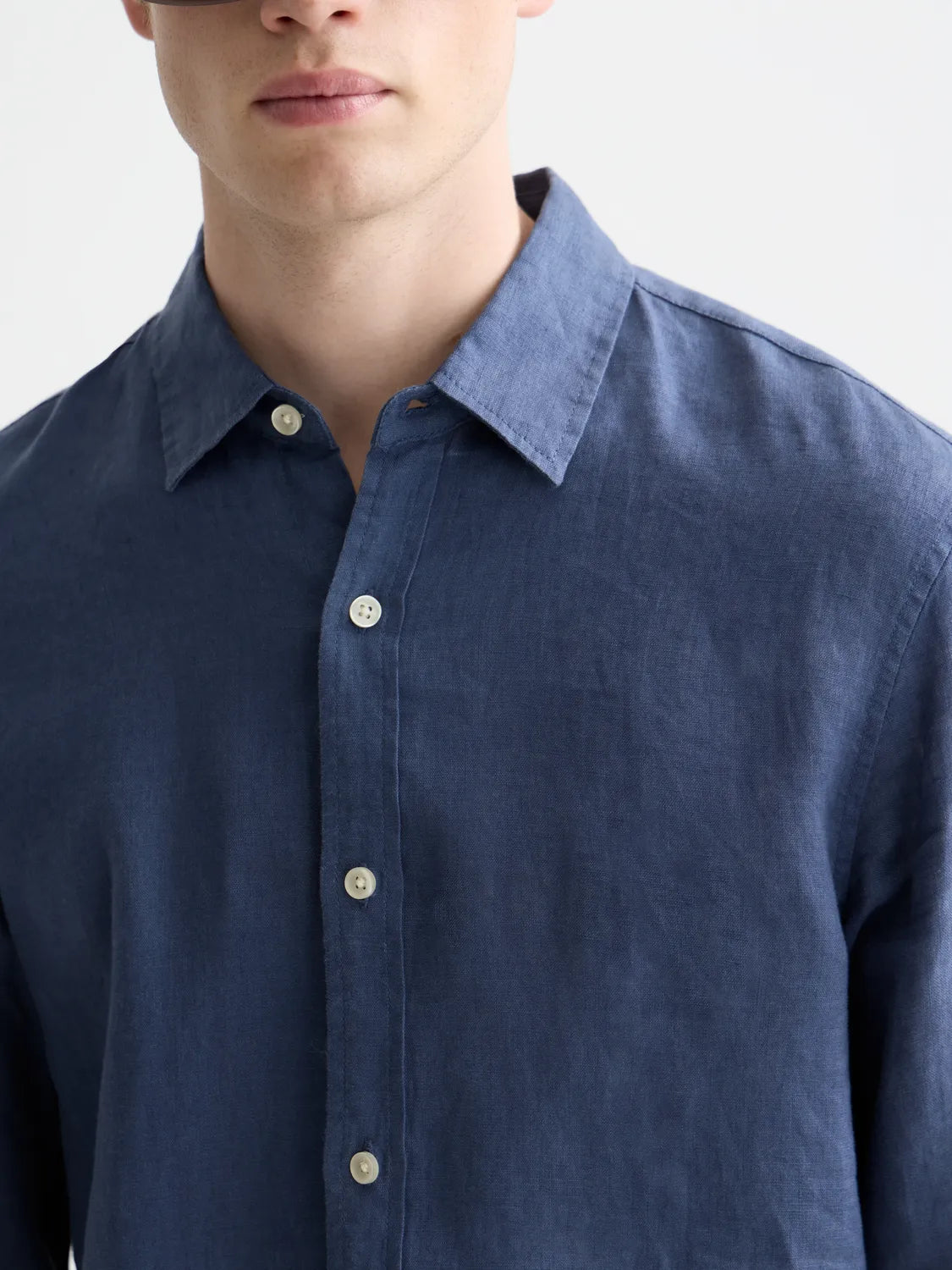 Essentials – Linen Regular-Fit Shirt