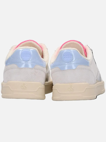 Nixie Sneakers