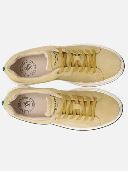 Versa Sneakers