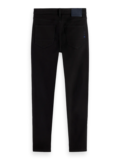 Essentials — Skim Skinny Jeans | Stay Black