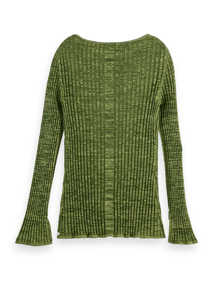 Ribbed knitted pullover