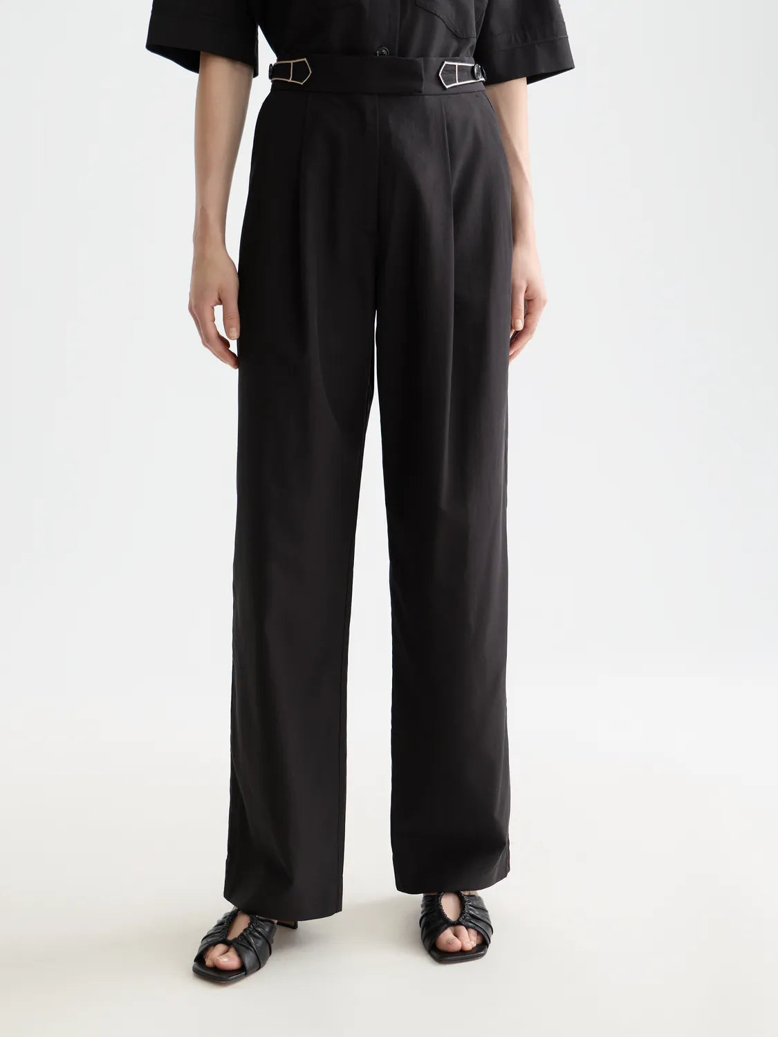 Quinn - Mid Rise Wide Leg Pants With Cross-Stitching