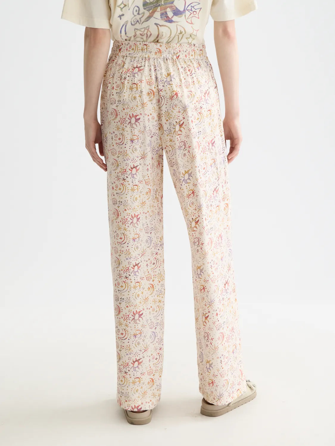 Gia - Mid Rise Wide Leg All Over Printed Pants