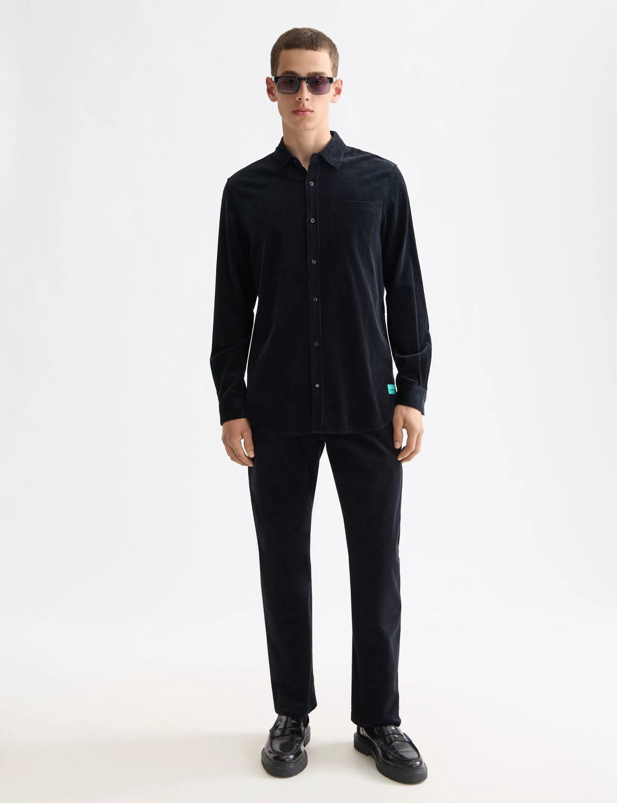 The Zee straight pants in coloured corduroy