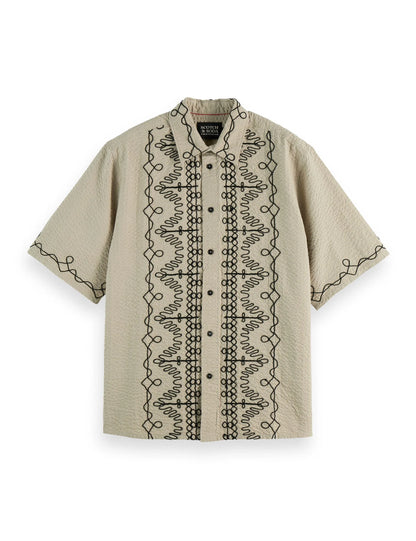 Embroidered short-sleeved shirt