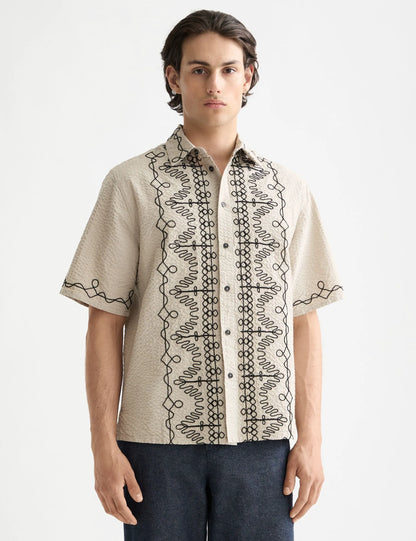 Embroidered short-sleeved shirt