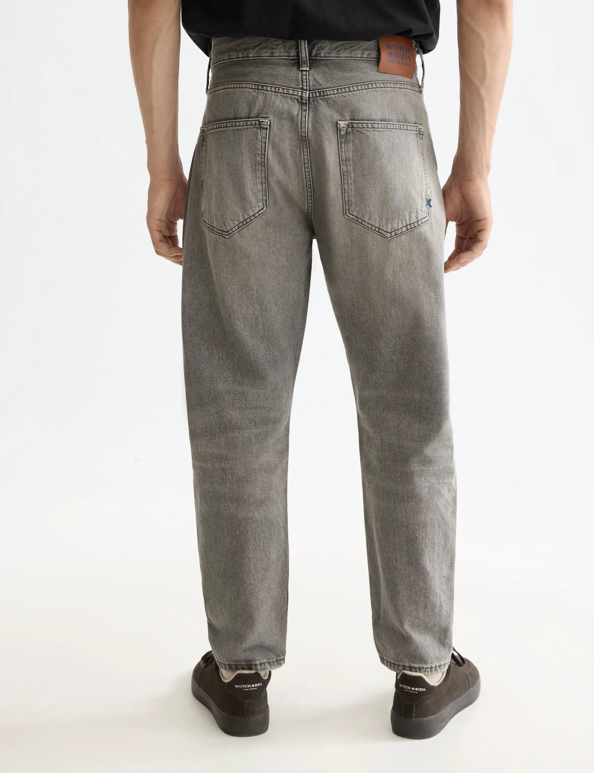 CORE Dean loose tapered jeans — Grey Road