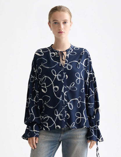 Easy top with draw string cuffs
