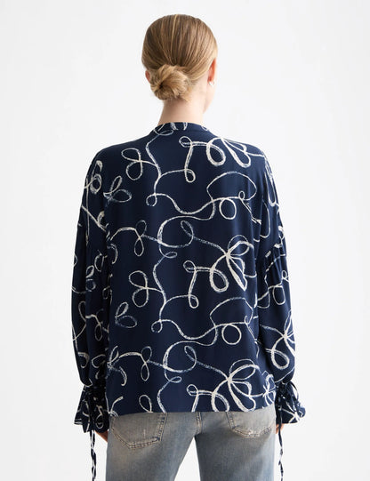 Easy top with draw string cuffs