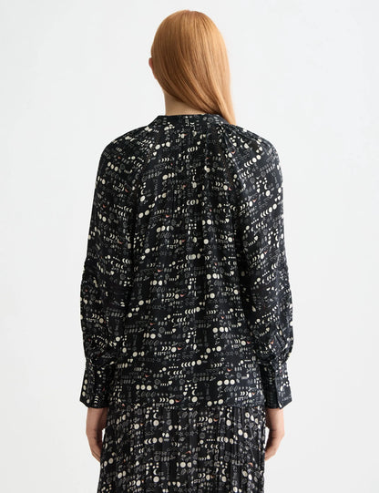 Shirt with lace and ties