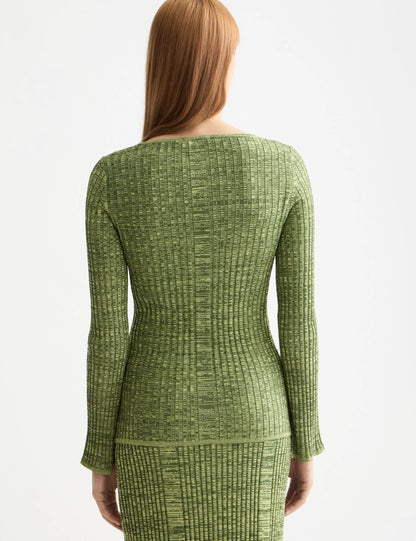 Ribbed knitted pullover