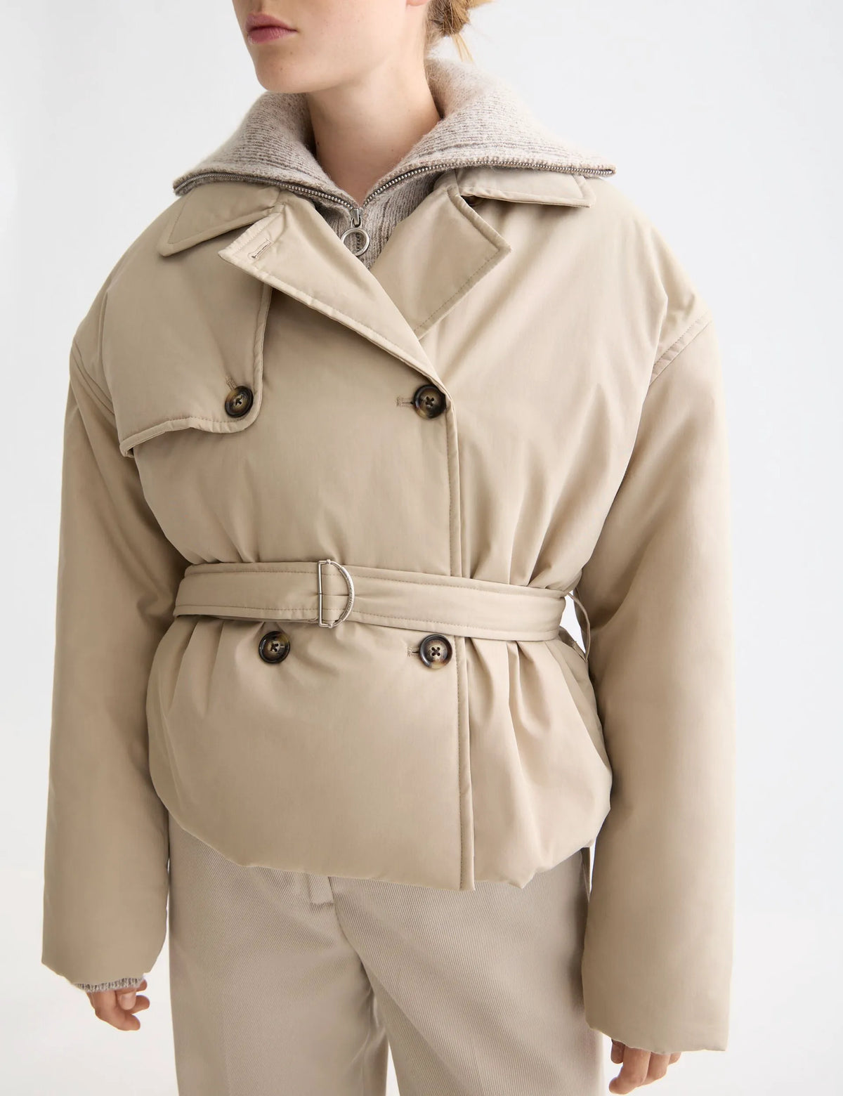 Lightweight padded poplin trench