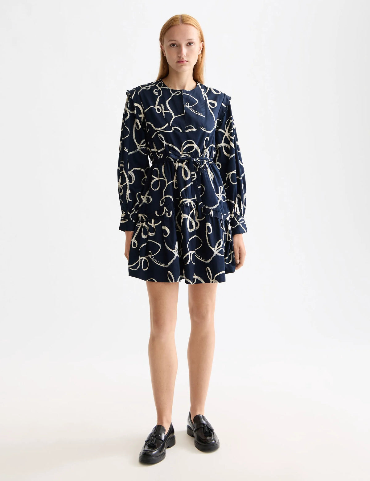 Scallop trim long sleeve mini dress