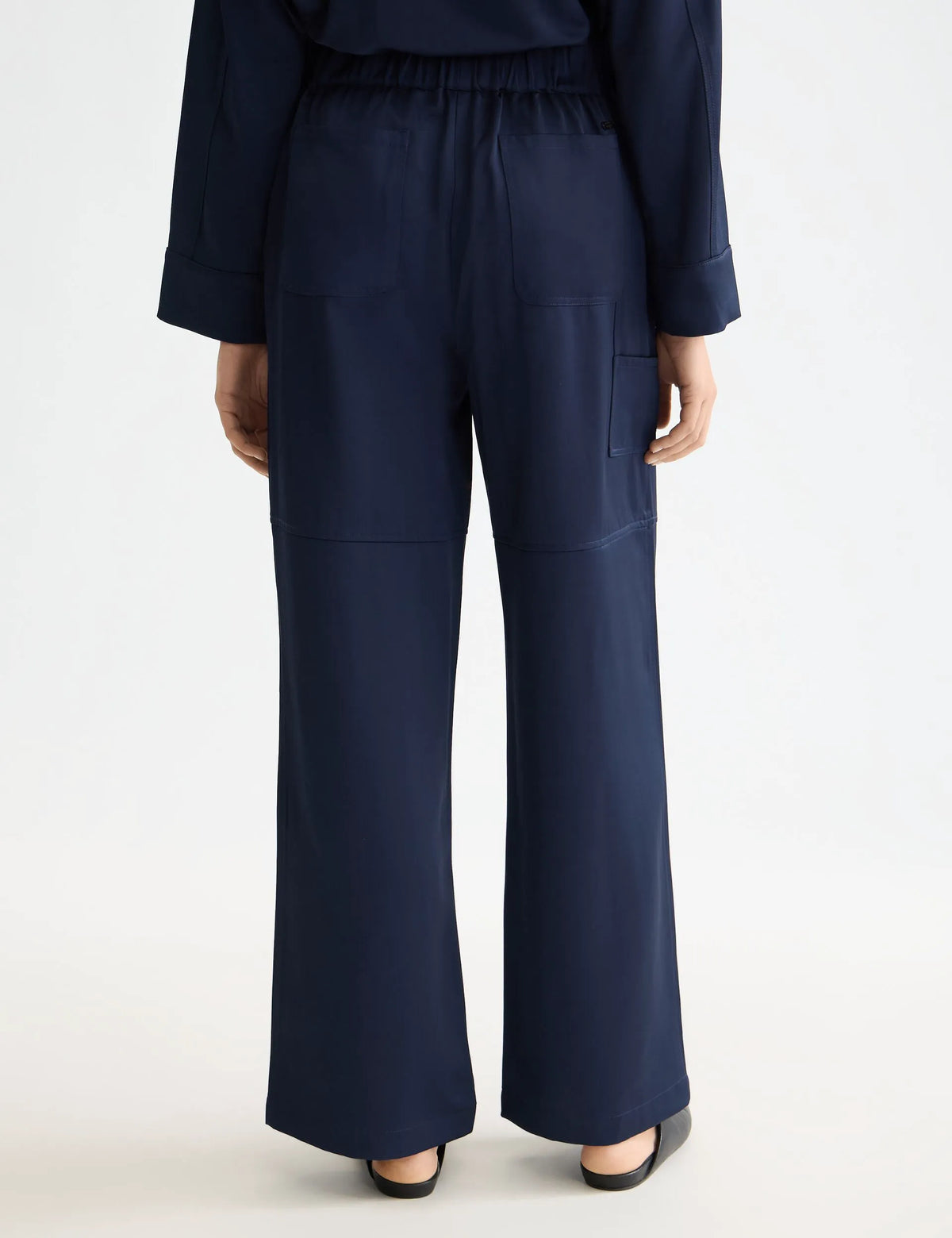 Noa - high rise wide leg pull on satin pant