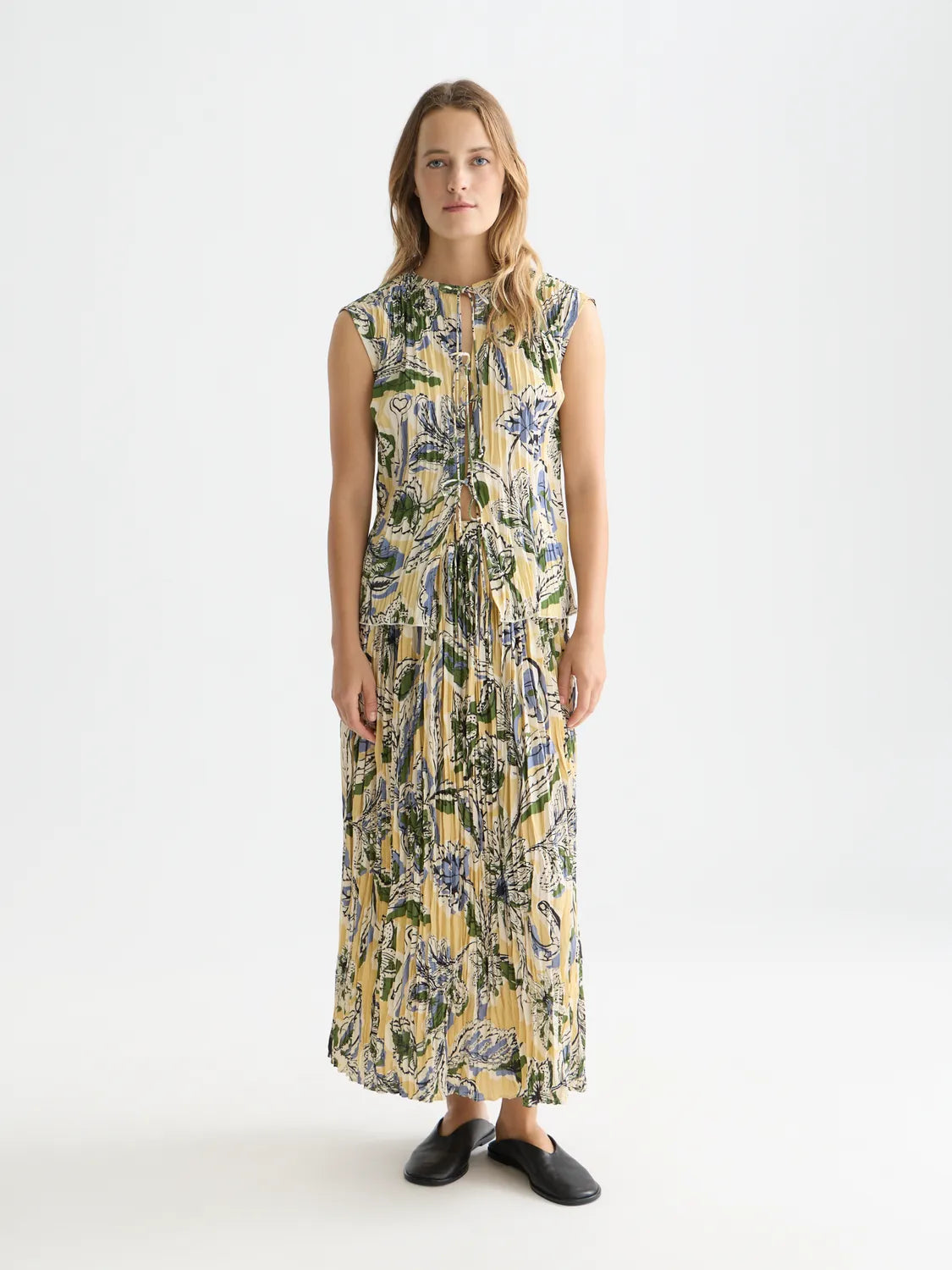 Micro Printed Pleat Top With Ties
