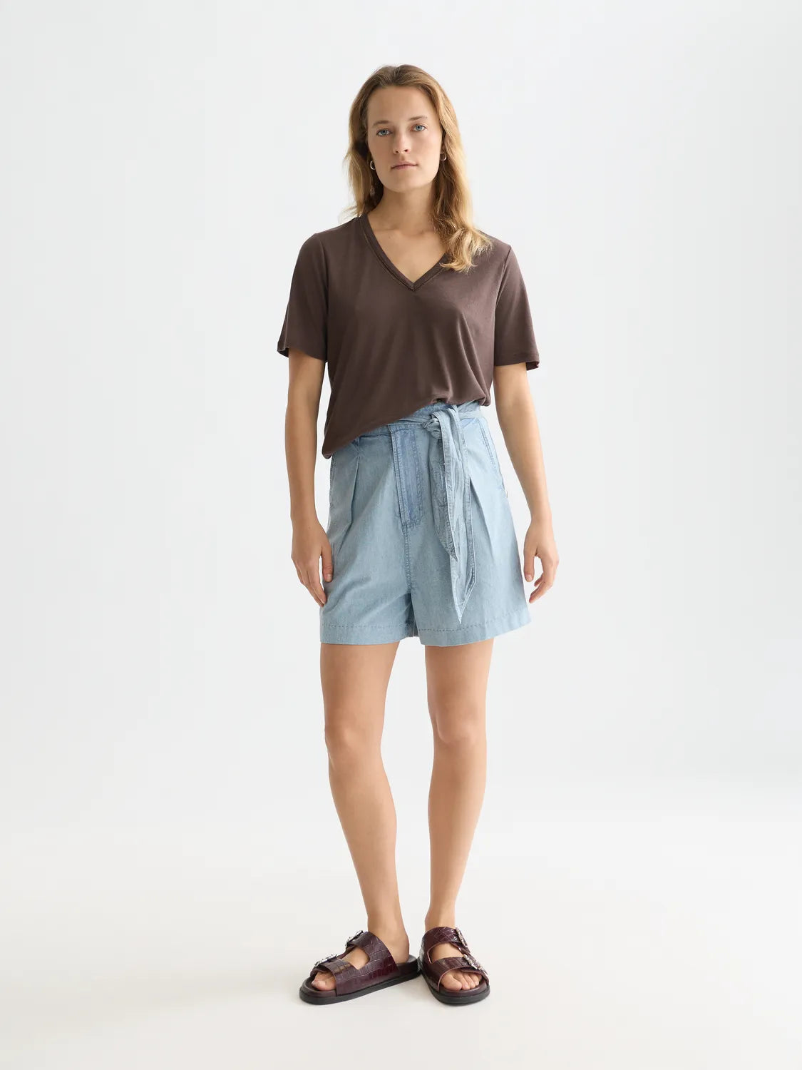 Linen V-Neck T-Shirt