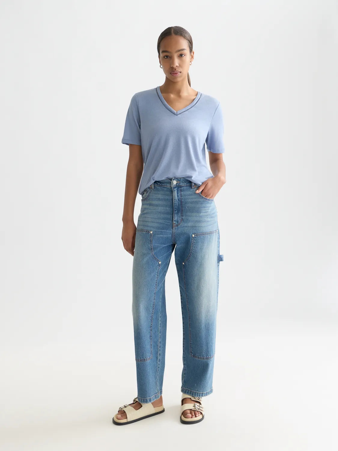 Linen V-Neck T-Shirt