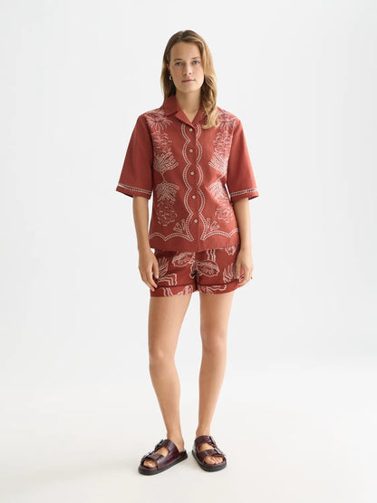 Embroidered Short Sleeved Fitted Shirt