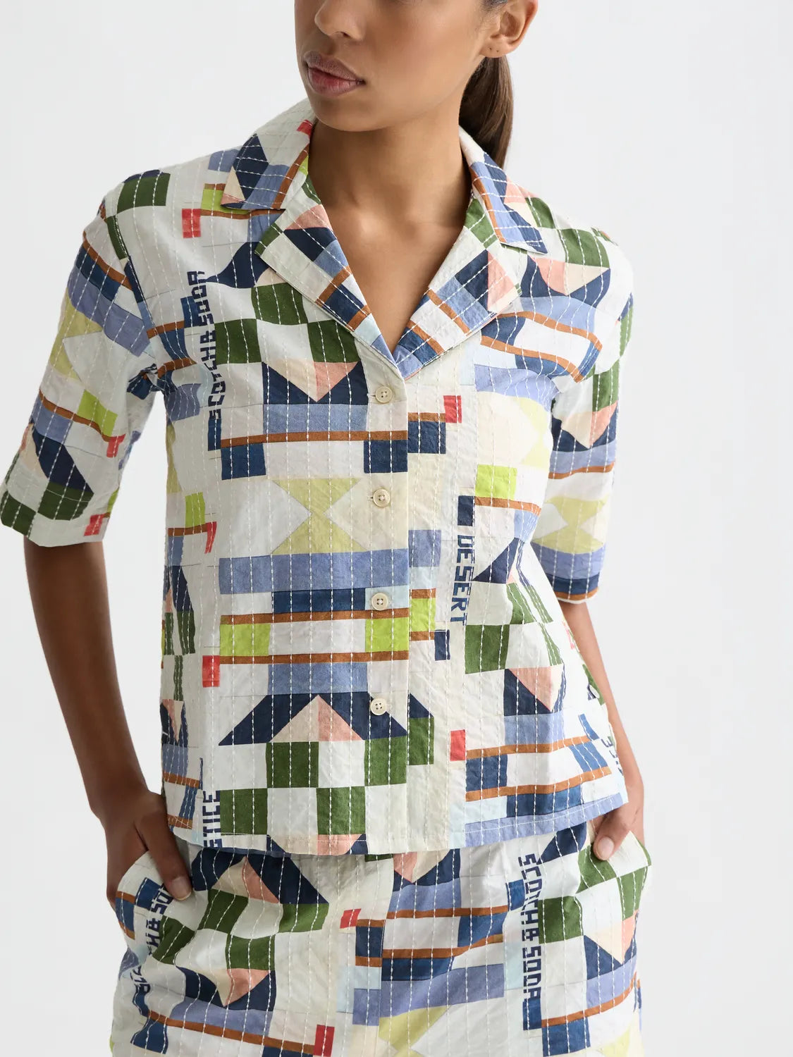 Stitch-Embroidered Printed Short Sleeve Shirt