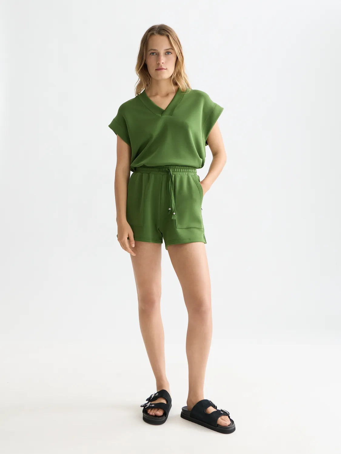 Tencel V-Neck Shortsleeved Sweatshirt