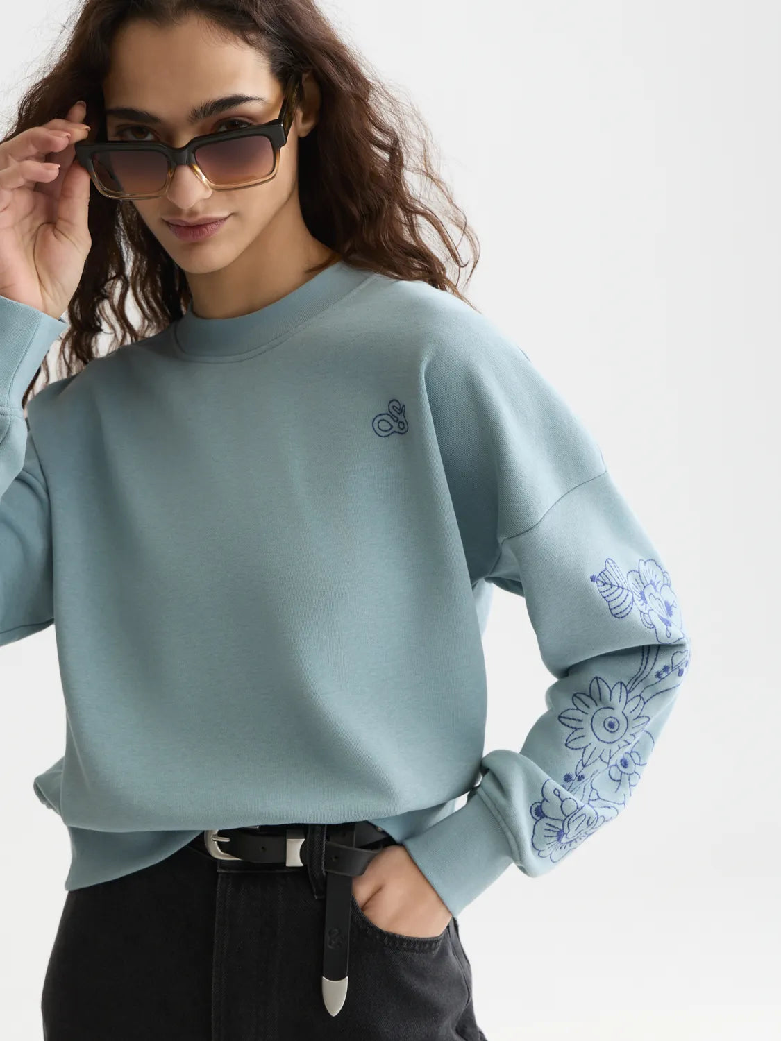 Embroidered Relaxed-Fit Sweatshirt