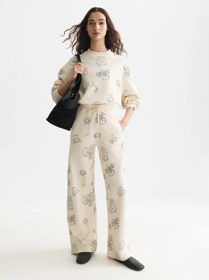 Embroidered Seasonal Fit Sweatshirt