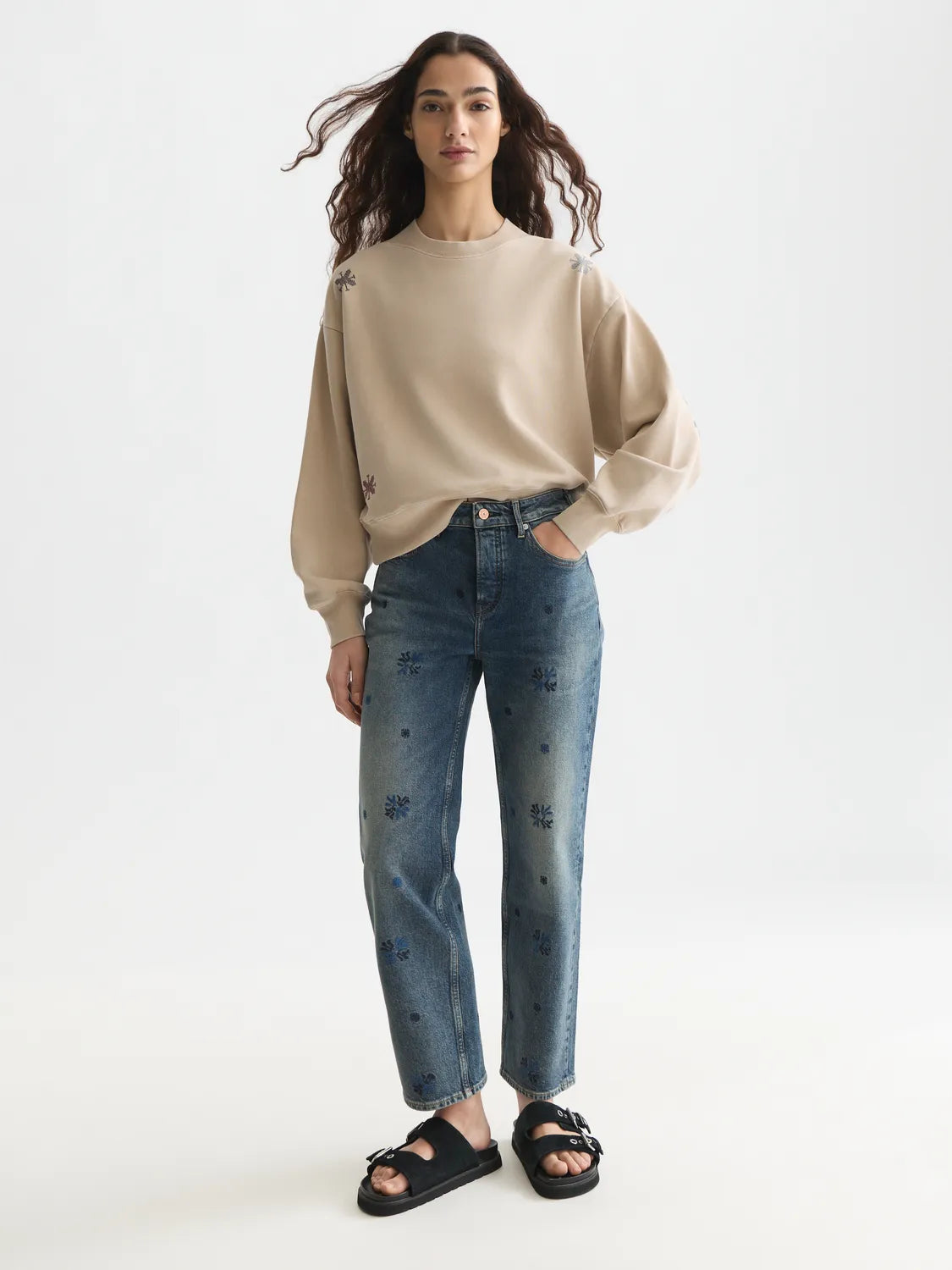 Washed Sweatshirt With Embroidery