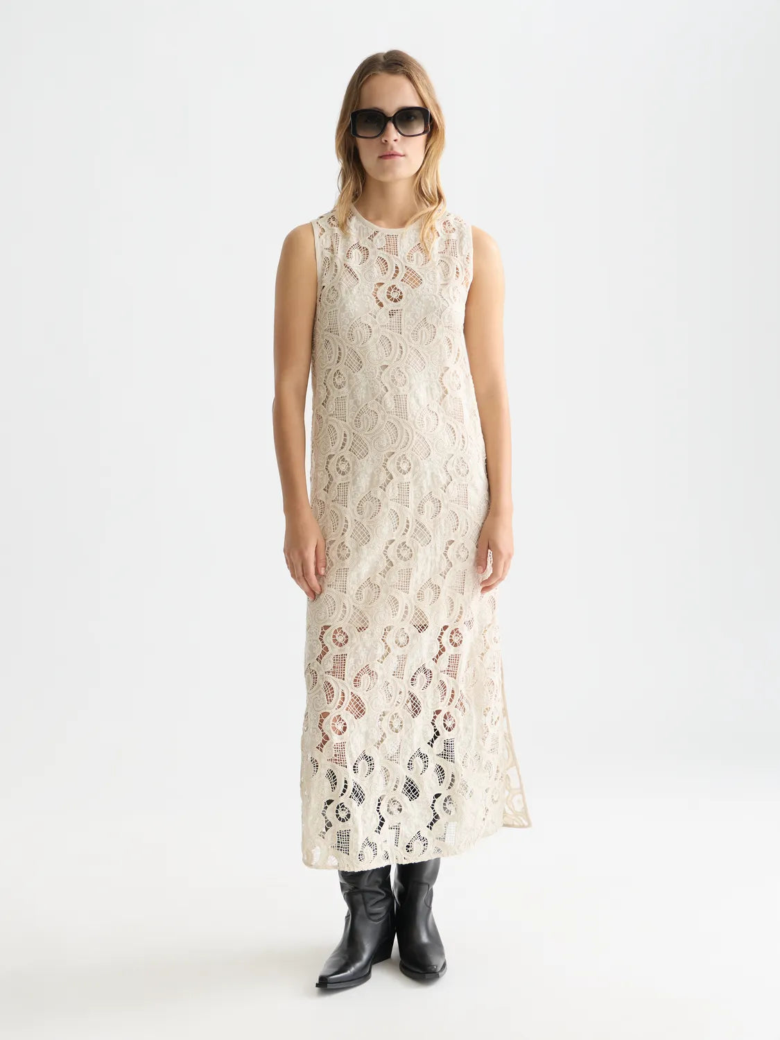 Flame Embroidery Midi Dress