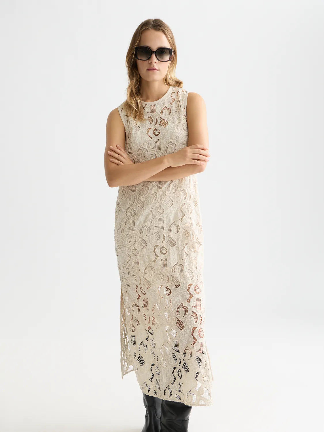 Flame Embroidery Midi Dress