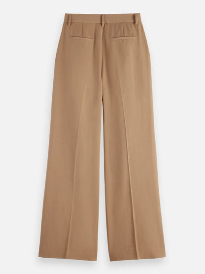 Essentials — Rose Chino Pant