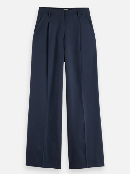 Essentials — Rose Chino Pant