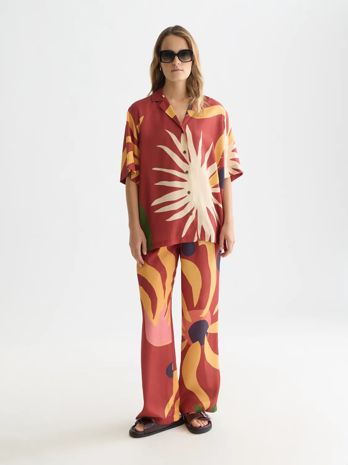 Gia - All Over Printed Pull On Pants